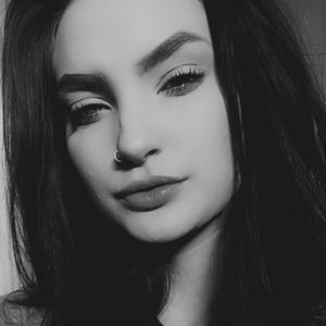 Meet your Posher, Alexus